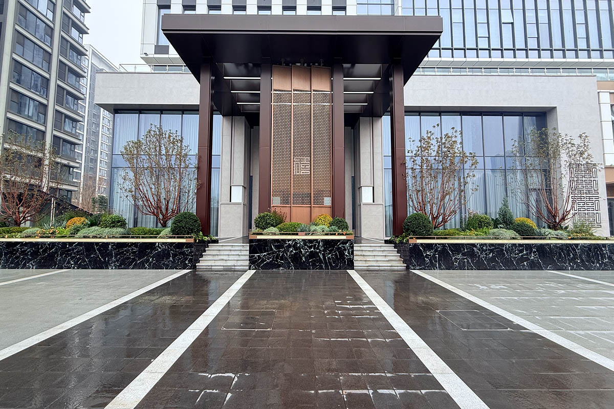 安阳泰和广场花境